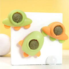 The Furr Company catnip Spaceship ball toy